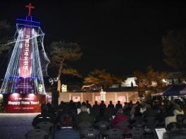 문경시기독교연합회, 2025년 시민화합 성탄트리 불밝혀 기사 이미지