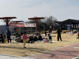 예천군, '용궁역 테마공원 관광 특화 프로그램' 가족 나들이 명소로 '각광' 기사 이미지